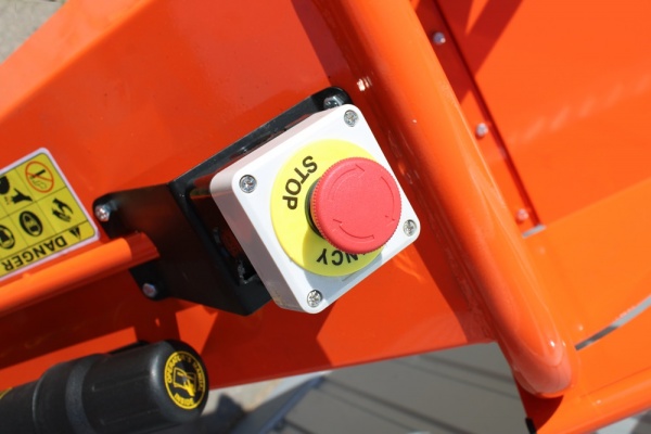 Подрібнювач садовий GTM GS6501 бензиновый бензин