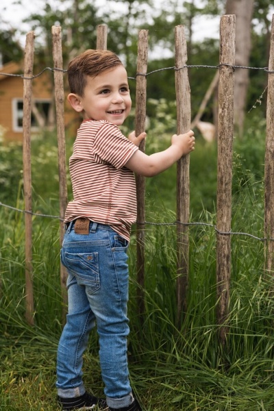 Футболка для мальчиков Koko Noko р.128 ржаво-коричневый T46819-37 