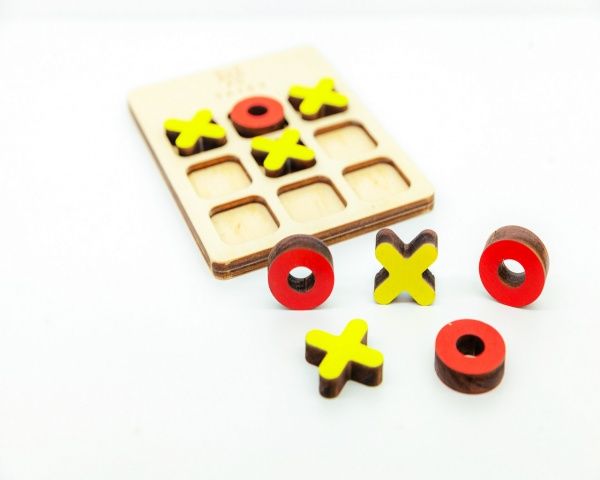 Игра-пазл Tatev Крестики-нолики