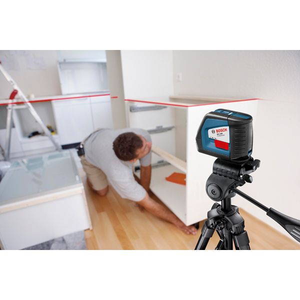 Лазерный нивелир Bosch Professional GLL 2-50 + штатив BT 150