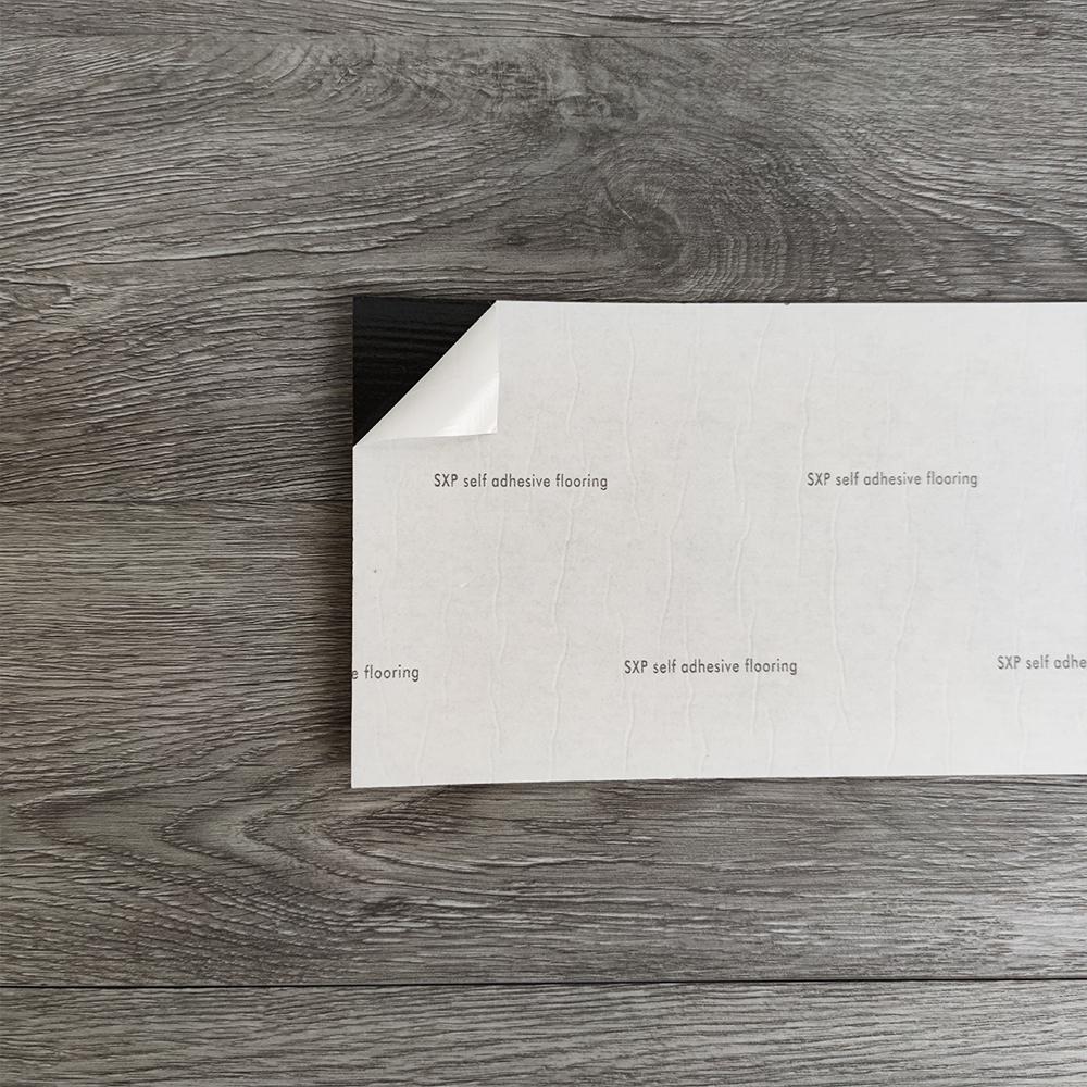 Плитка виниловая самоклеящаяся Sticker Wall дуб серый 152х914х1,5 мм (СВП 003)