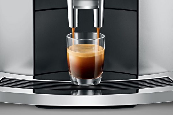 Кавомашина Jura E8 Platin 