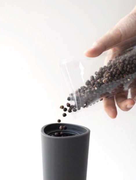 Набор мельниц для соли и перца Smart Kitchen by Flamberg c керамическами жерновами Milk white/transparant black 13,2х6,5х16 см