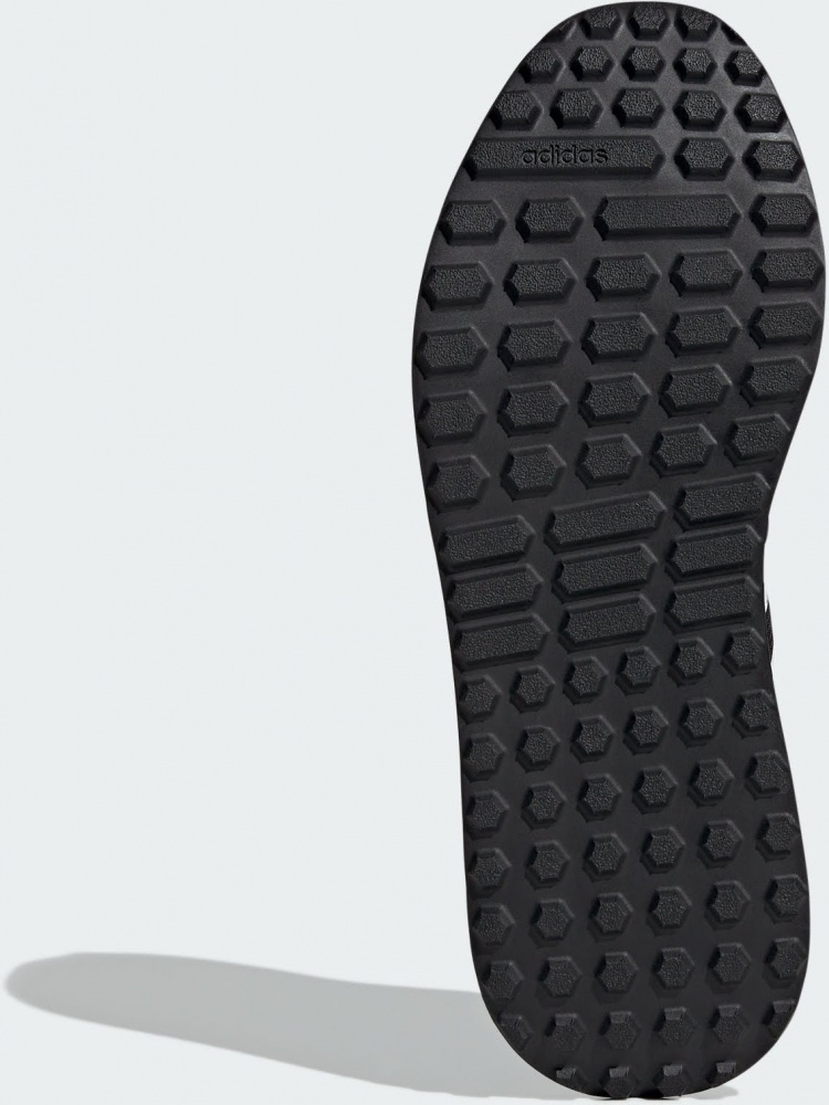 Кросівки чоловічі Adidas RUN 84 CBLACK/FTWWHT/CARBON IH8613 р.42 чорні