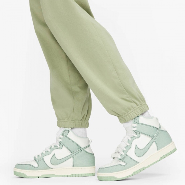 Брюки Nike W NSW JRSY EASY JOGGER DM6419-386 р. M зеленый