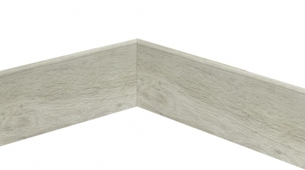 Плинтус скошенный ОМиС дуб пьемонт 80x16x2400 мм 