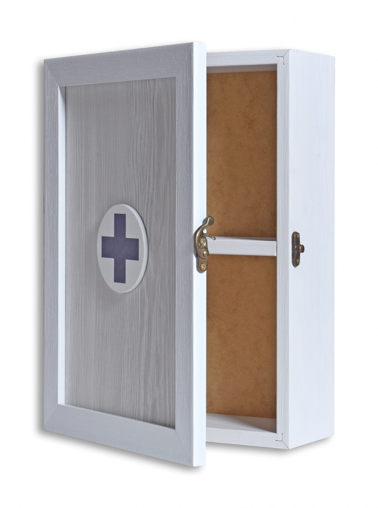 Аптечка белая 23х32 см