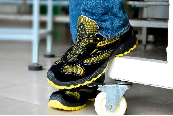 Полуботинки Talan р.45 SD/AC0367(yel) черный с желтым