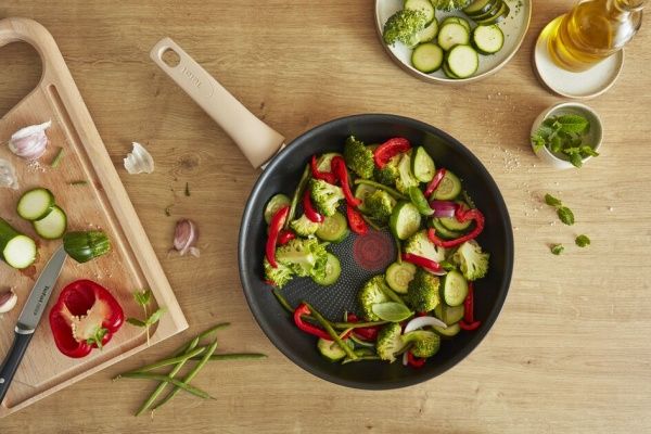 Сковорода 24 см Eco Respect G2540453 Tefal