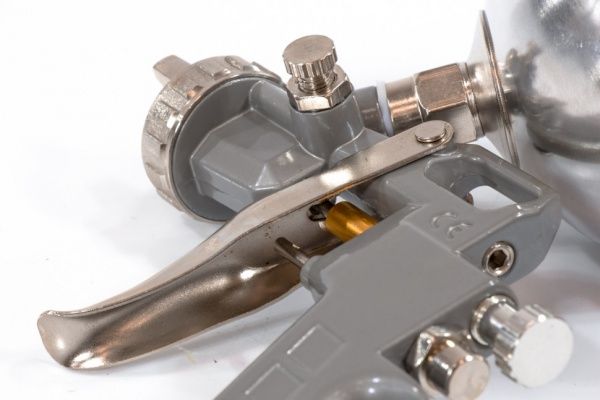 Краскораспылитель MTX HP 0,6 л + сопла 1.2, 1.5 и 1.8 мм 573149