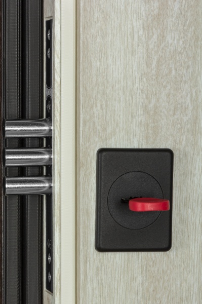 Двері вхідні Revolut Doors В-82 (квадро) Гладка 191 венге темний 2050x950 мм ліві