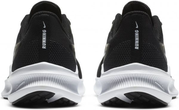 Кроссовки Nike Downshifter 10 CI9984-001 р.US 6 черный