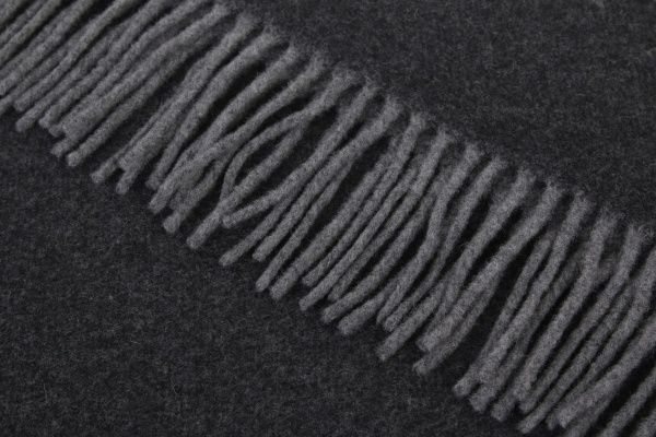 Плед Fine-DF Anthra.-Graphit 130x180 см темно-серый/серый Billerbeck 