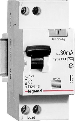 Дифференциальный автомат Legrand RX3 1P+N C 32A 30mA AC 419402