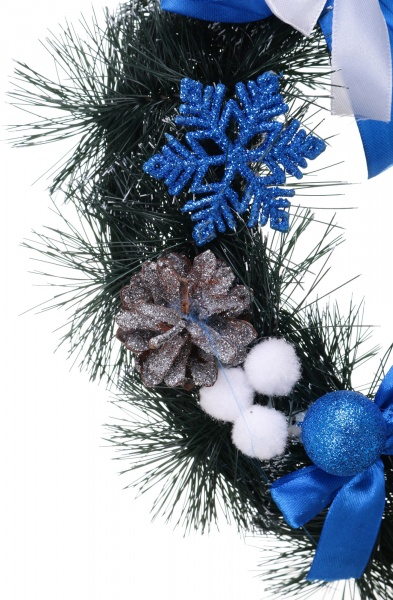 Венок рождественский с украшениями цвет в ассортименте d330 мм 