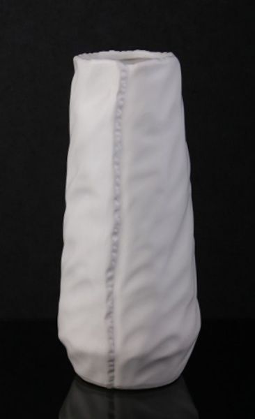 Ваза керамическая белая Creative 13,5х13,5х30,5 см