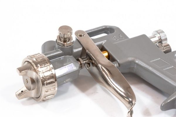 Краскораспылитель MTX HP 1,0 л + сопла 1.2, 1.5 и 1.8 мм 573159