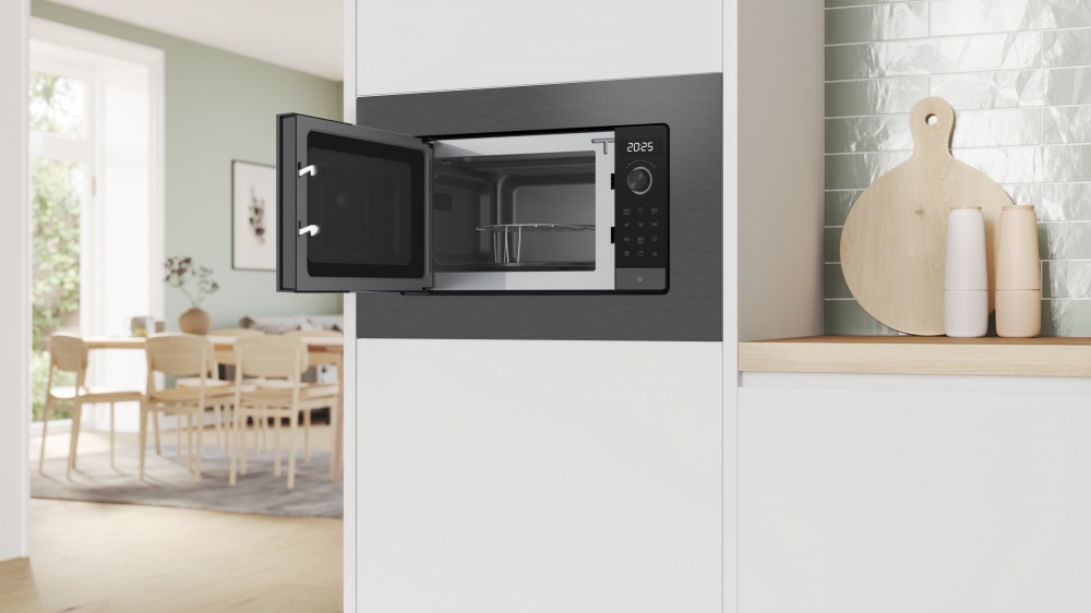 Встраиваемая микроволновая печь Bosch BEL623MD3