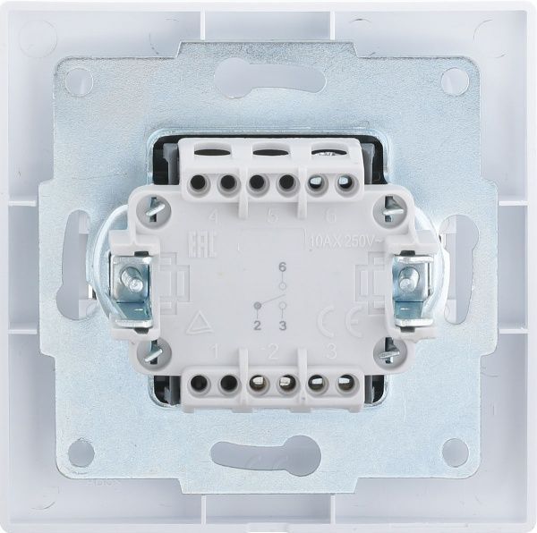 Переключатель проходной одноклавишный UP! (Underprice) One Plus без подсветки 10 А 220В белый 706-0202-105