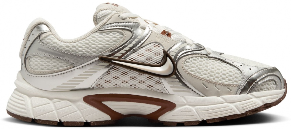 Кросівки жіночі Nike W V5 RNR HQ7901-102 р.38 молочні