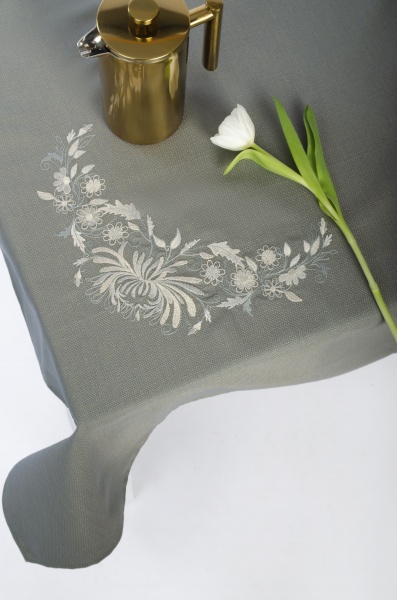 Скатерть Нежное золото 344-22/00 145x220 см зеленый Эдельвика 