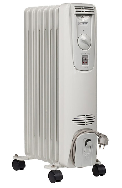 Масляний обігрівач Термія Н0715