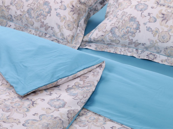 Комплект постельного белья Aveiro семейный голубой с рисунком Lameirinho 