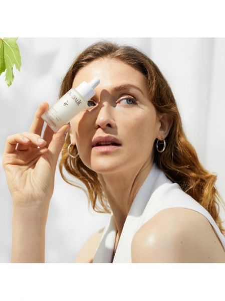 Сироватка Caudalie Vinoperfect проти пігментних плям 30 мл