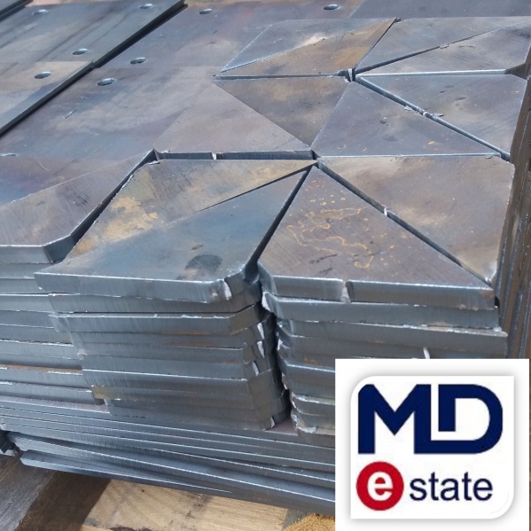 Сталь листова закладна пластина з отворами 150x150x5 мм ДСТУ Б В.2.6-168:2011 (ГОСТ 10922-90, MOD)