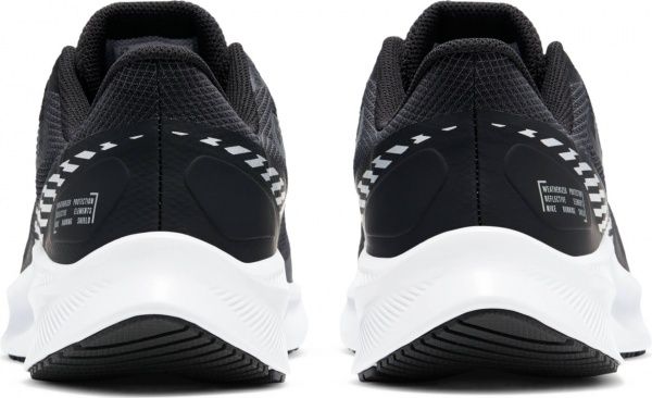 Кроссовки Nike NIKE QUEST 3 SHIELD CQ8894-001 р.US 11 черный