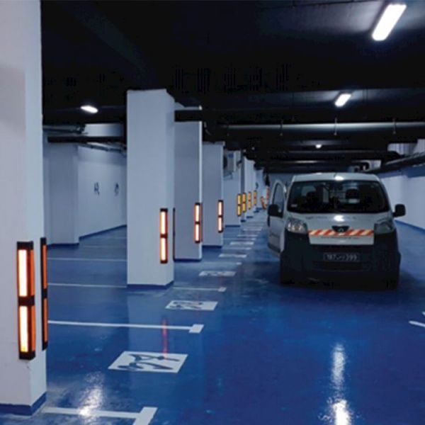 Захист кутовий полоски ялинка 800х90 мм чорно-жовтий