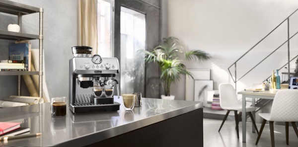 Кавоварка крапельна Delonghi EC9155.MB La Specialista Arte 