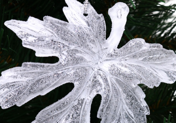 Підвіска пластикова P.&C. Creative Кленовий лист 13 см в асортименті F21550237/238