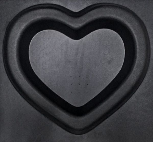 Форма-трафарет для изготовления цветников Сердце 590х580х90 мм