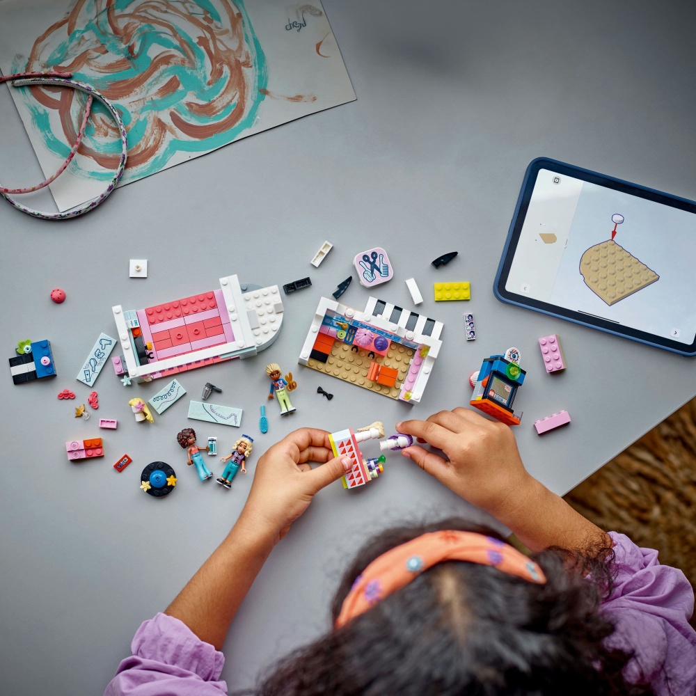 Конструктор LEGO Friends Парикмахерская и магазин аксессуаров 42662