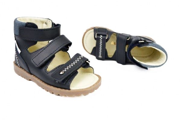 Сандалии ортопедические MRUGALA р.35 черный 1399-77 