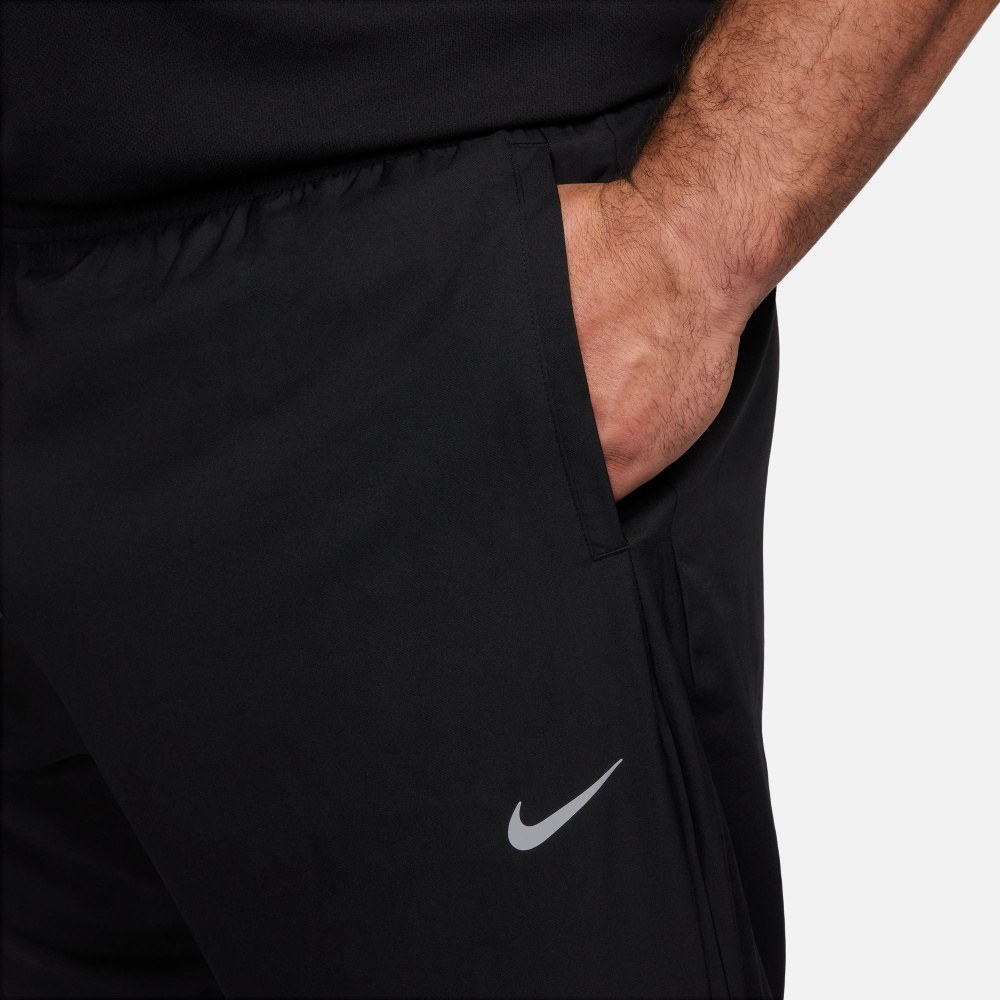 Штани Nike M NK DF CHALLENGR WVN PANT FQ4780-010 р.S