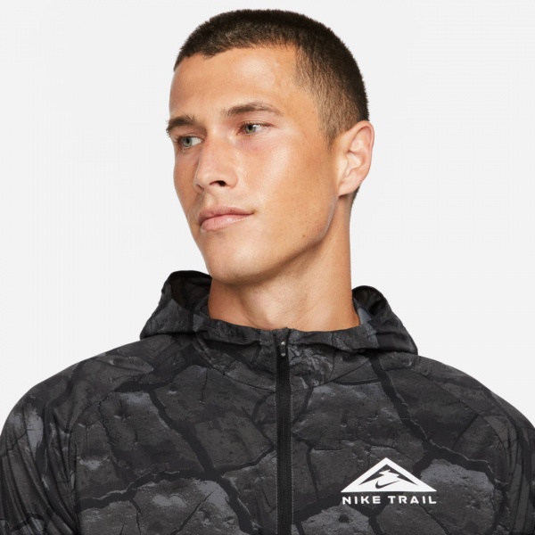 Вітрівка Nike M NK AIREEZ JACKET AOP DX6885-254 р.L чорний