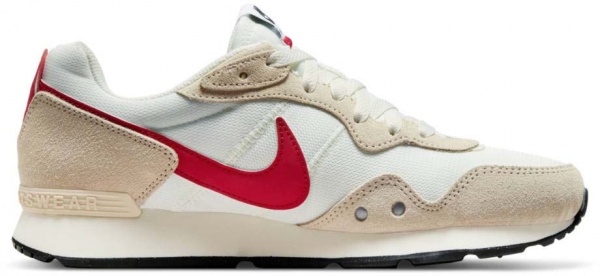 Кросівки Nike Venture Runner CK2948-111 р.39 бежевий