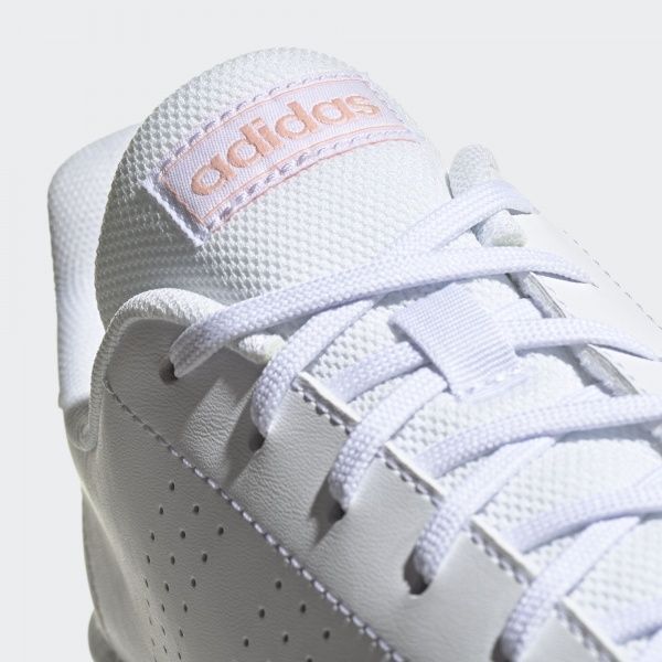Кроссовки Adidas ADVANTAGE BASE EE7510 р.UK 6,5 белый
