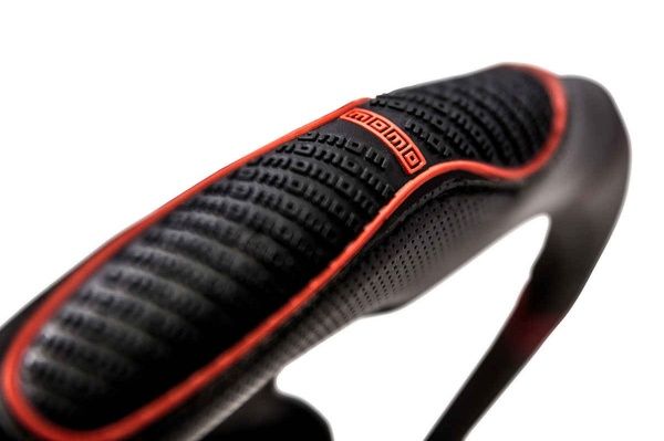 Чохол на кермо MOMO SWC014BR чорний із червоним