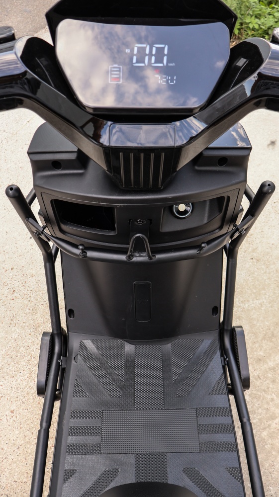 Электроскутер Maxxter ECLIPSE (Black), 2500 Вт