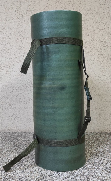 Каремат Моноизол спальный полевой изоляционный с крепежом (темно-зеленый)