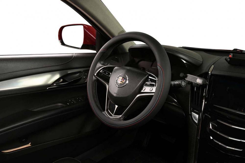 Чехол на руль Auto Assistance GP2111 L (39-41 см) черный