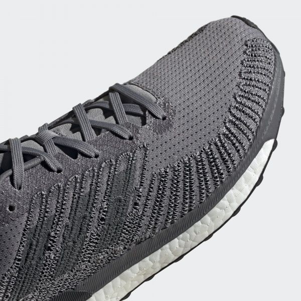 Кросівки Adidas SOLAR BOOST ST 19 M F34094 р.8,5 світло-сірий