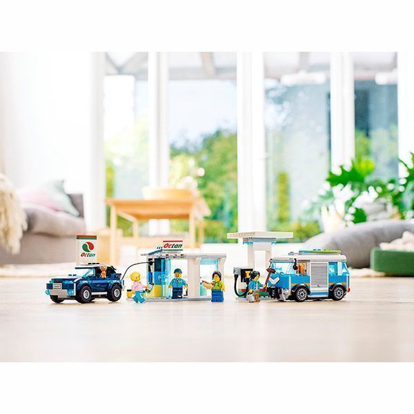 Конструктор LEGO City Станція техобслуговування 60257