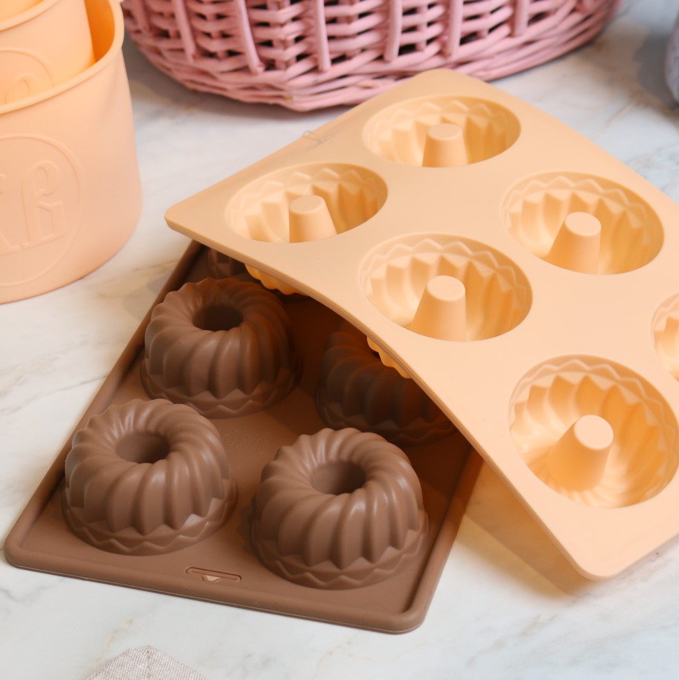 Форма для кексов Smart Kitchen by Flamberg с втулкой на 6 шт Peach&Brown series 27х16,3х3 см коричневый