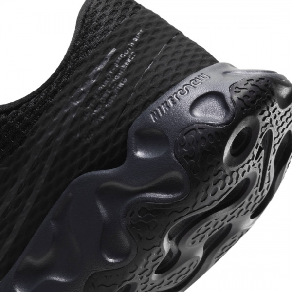 Кросівки Nike NIKE RENEW RIDE 2 CU3507-002 р.US 9,5 чорний