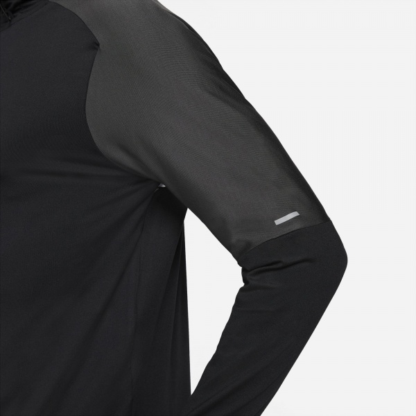 Футболка Nike M NK DF TRAIL ELMT GX HOODIE DD4580-010 р.M чорно-сірий