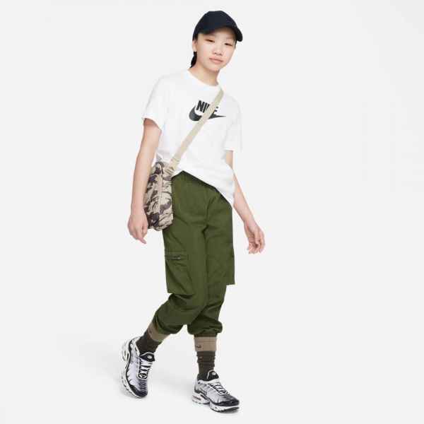 Футболка Nike G NSW TEE FUTURA SS BOY FD0928-100 р.XS білий